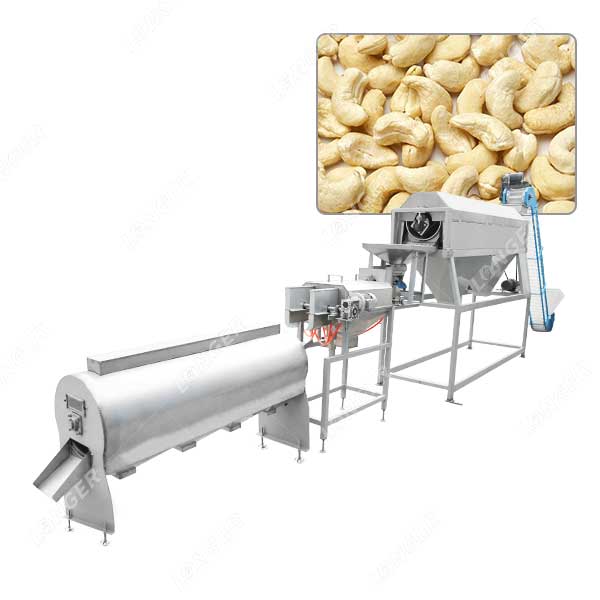 Mengupas Kacang Mete.jpg